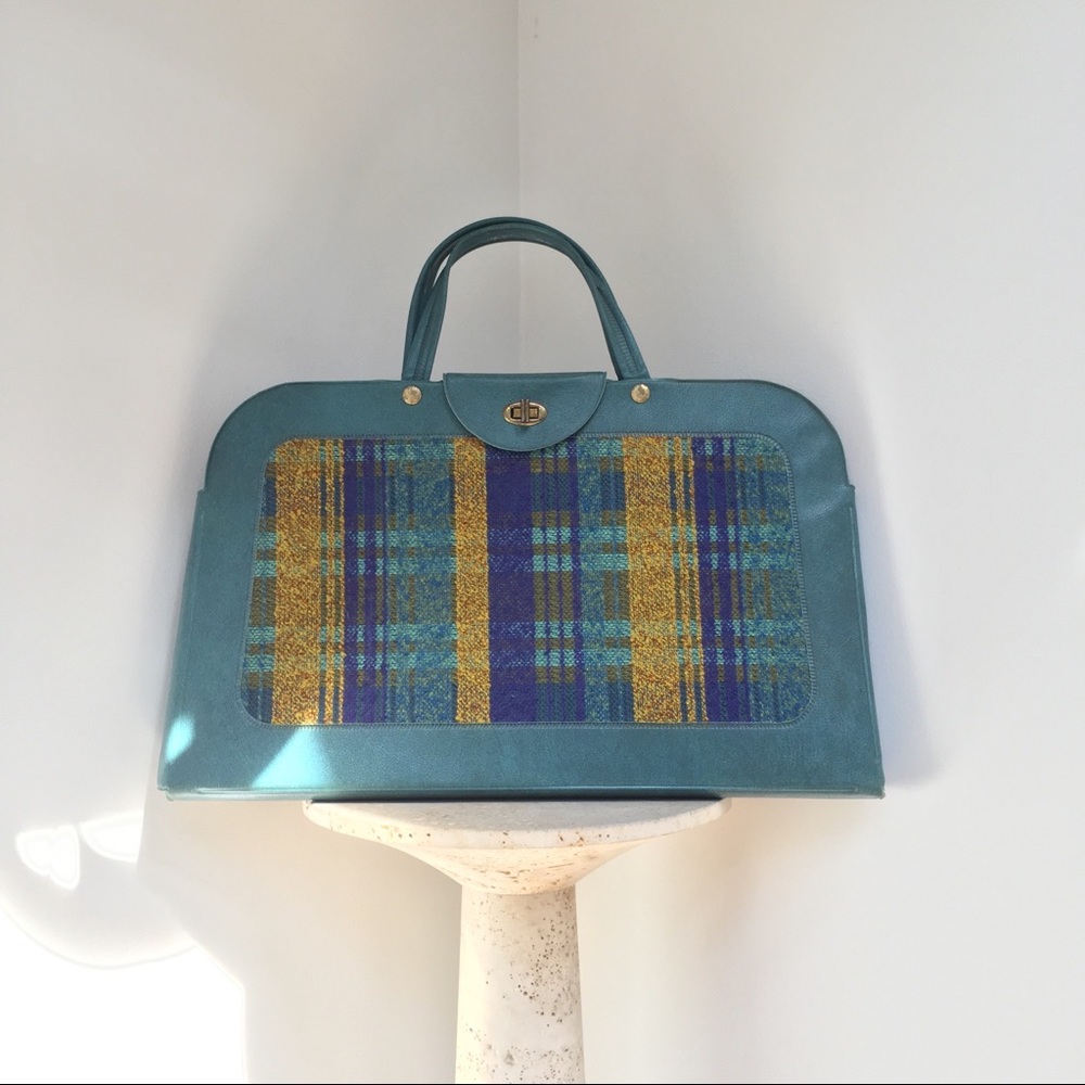 Vintage sewing attaché